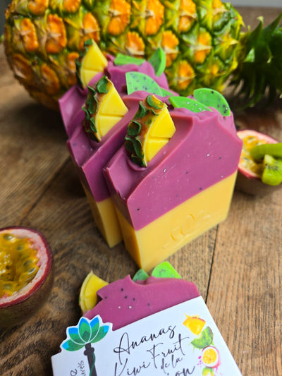 Savon ananas, kiwi, fruit de la passion