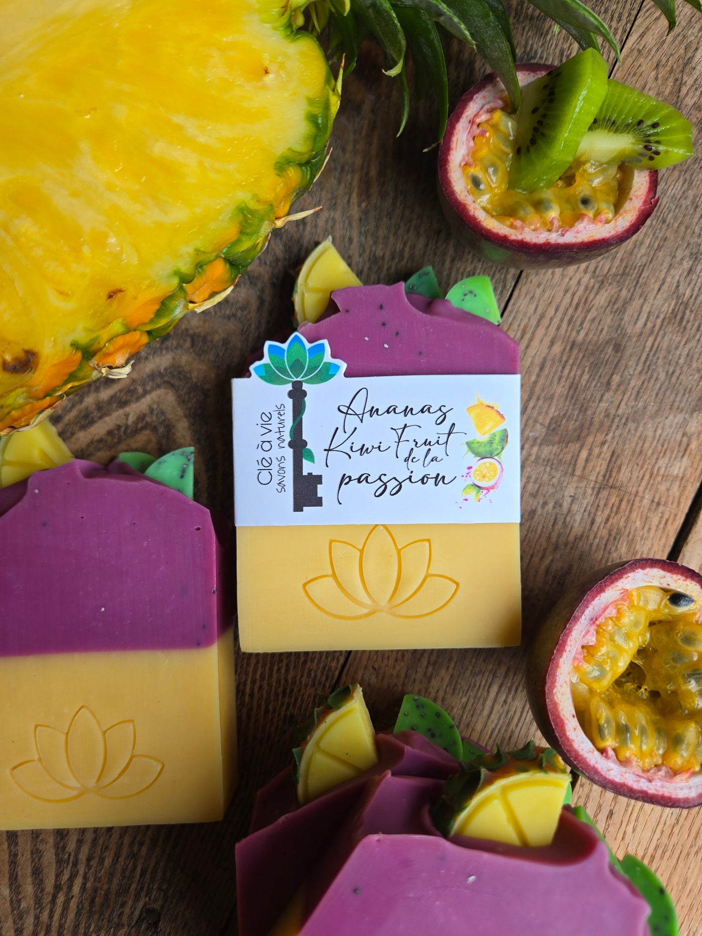 Savon ananas, kiwi, fruit de la passion